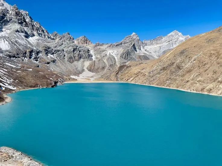 9-Day Gokyo Lakes Trek